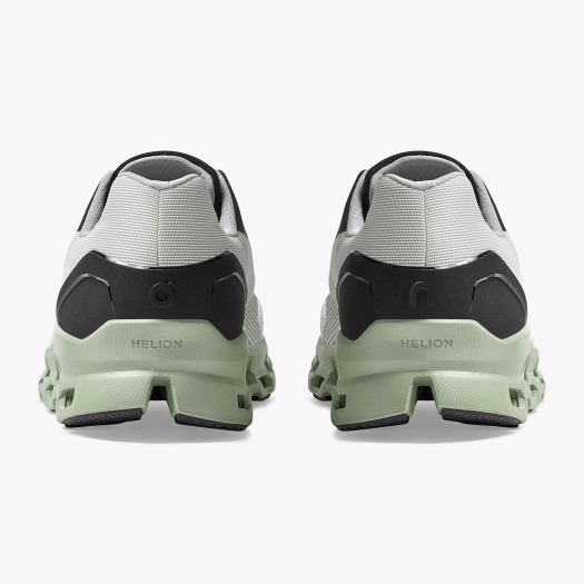 ON RUNNING W. CLOUDSTRATUS 2 WHITE/BLACK