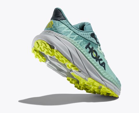 HOKA W. CHALLENGER ATR 7 MIST GREEN/TRELLIS display picture 1