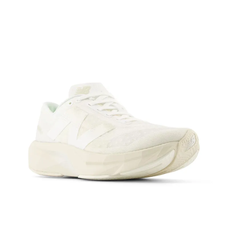 ★ニューバランス★(W)FuelCell Rebel v4★White Linen-D Wide New Balance FuelCell Rebel v4 Women's Shoes White/Linen